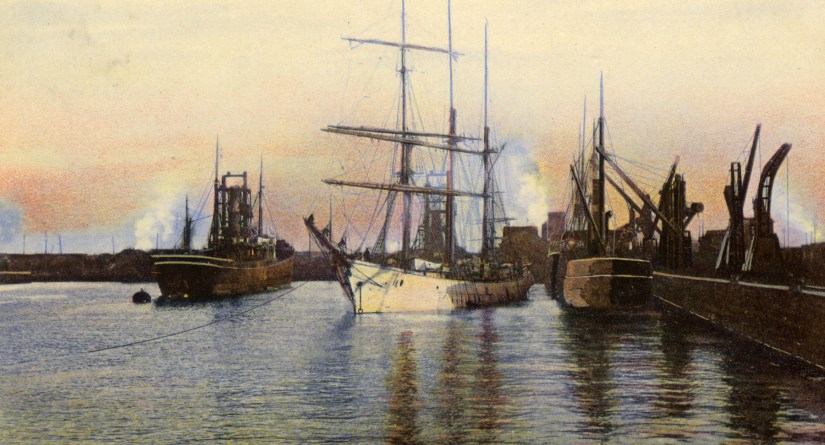 Postcard image of Bo'ness docks